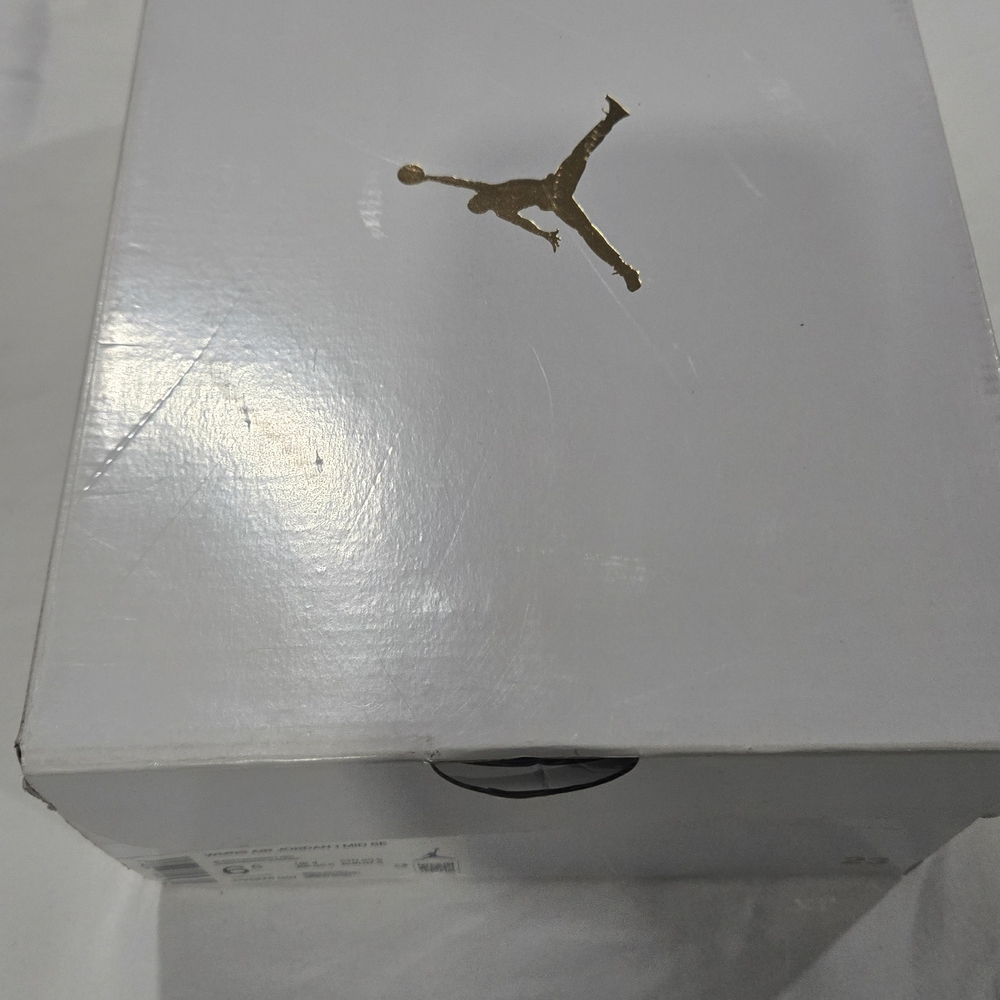 Nike Colorful High-Top Sneakers - Picture 8 of 12